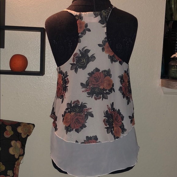 Shasa Floral Racerback Crop Top - Picture 5 of 7